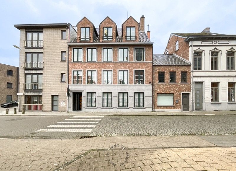 Ruim appartement met twee slaapkamers en hobbykamer nabij centrum Beveren foto 10