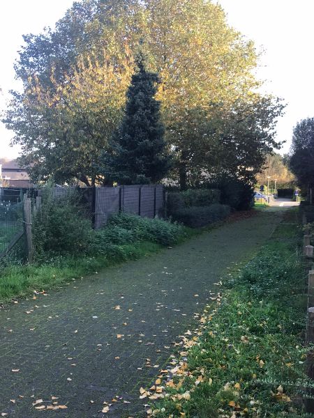 Rustig en zon georiënteerd, instapklaar 2 slk appartement met terras, private garage en dichtbij het Station van Denderleeuw en winkels foto 35