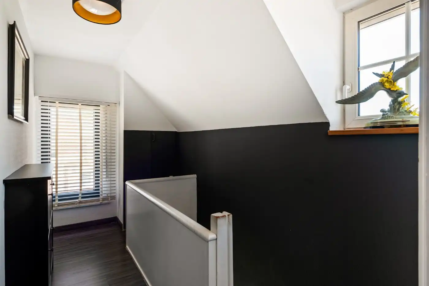Instapklare, vrijstaande woning met 2 slpk., tuin en garage foto 14