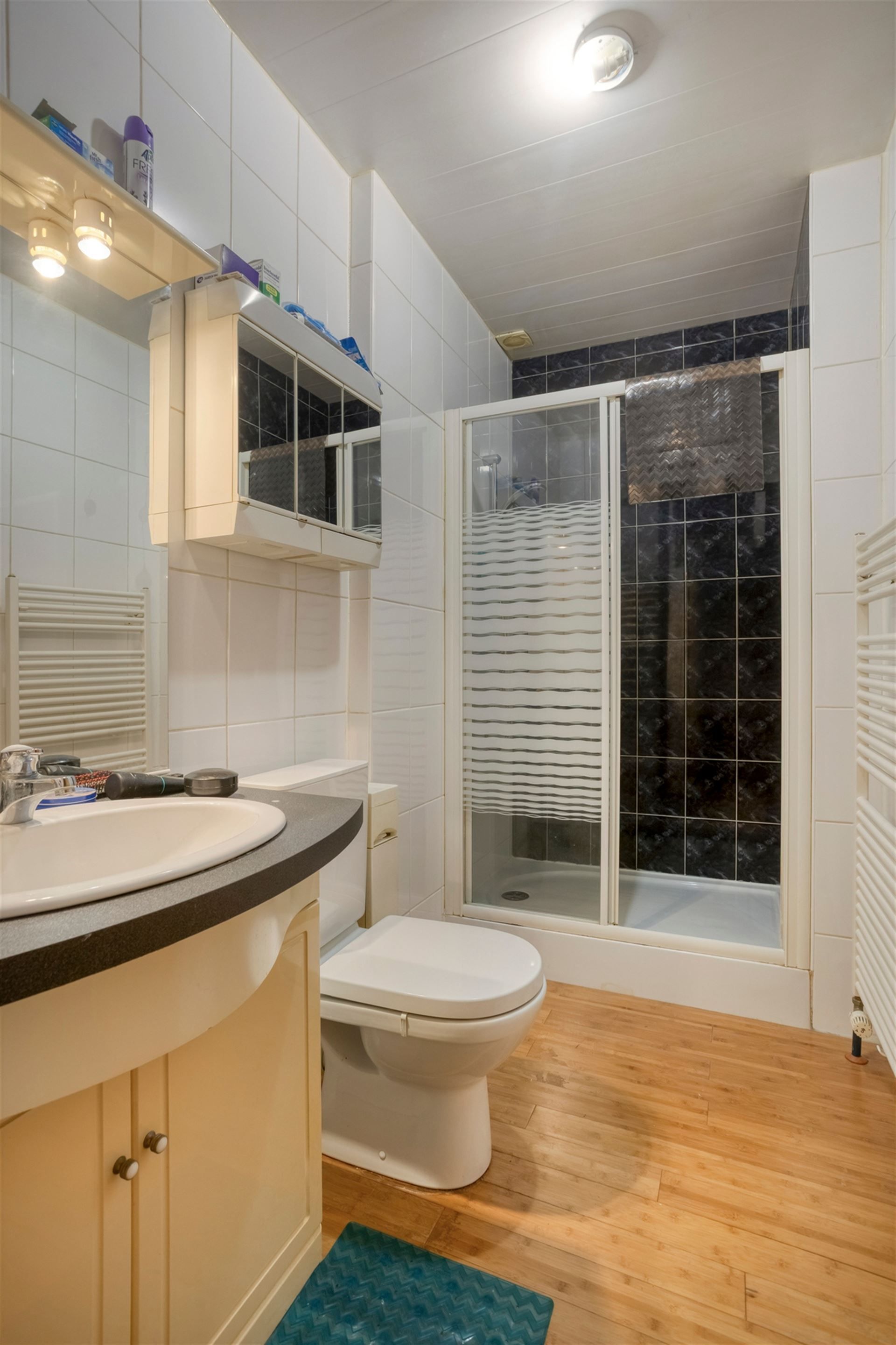 Appartementsgebouw foto 16