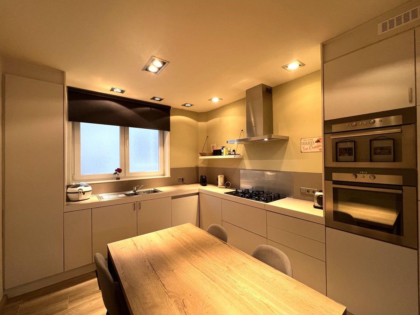 Gemeubeld vakantie-appartement met 2/3 slaapkamers op topligging foto 2