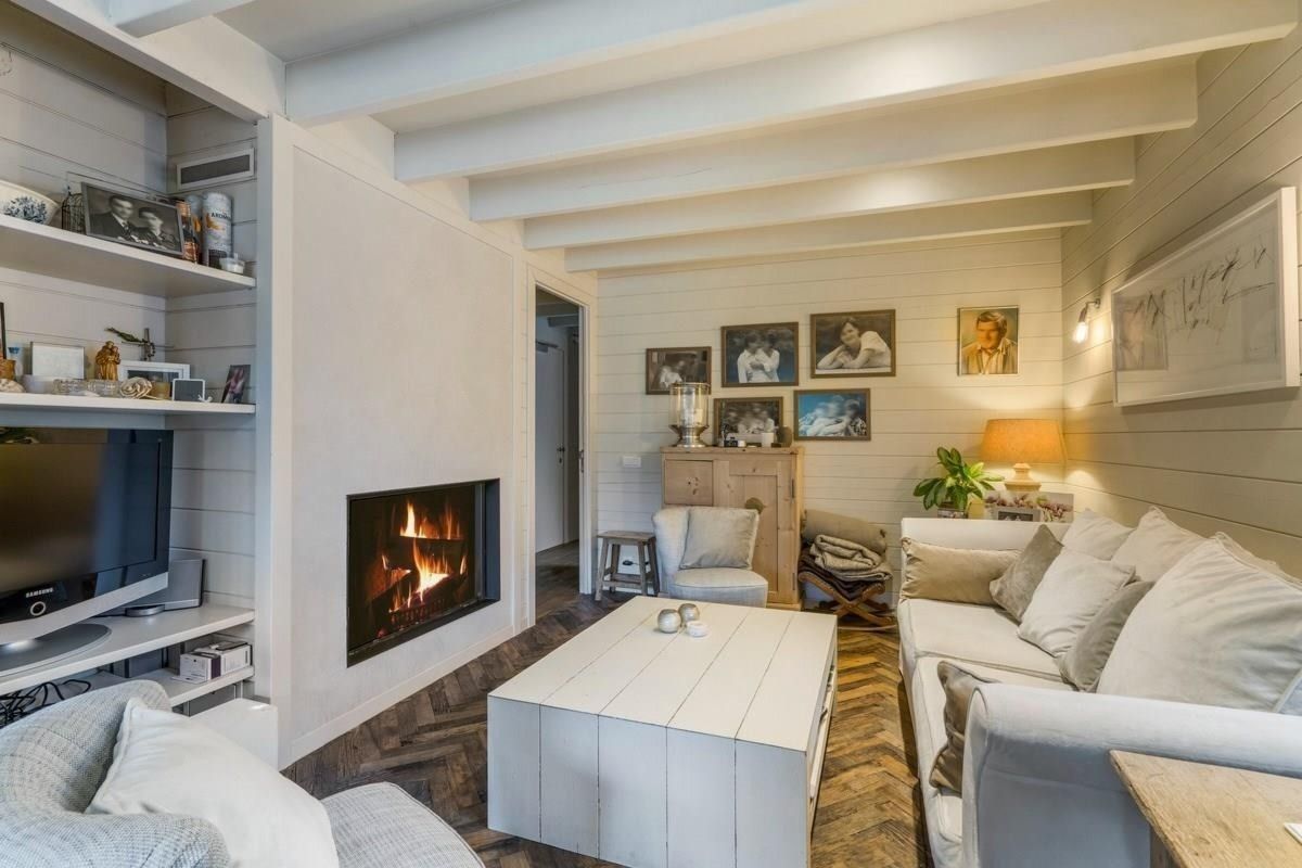 Recent (Bj. 2016) Mi CASA - HANDELSHUIS (538m2), voorzien van grote polyvalente ruimten (vrij beroep, toonzaal, horeca, B&B, ...), 5/6 slaapkamers, 4 badkamers, kelder (114m2), ... Op hoek- en zichtlocatie te Oostkamp. foto 8