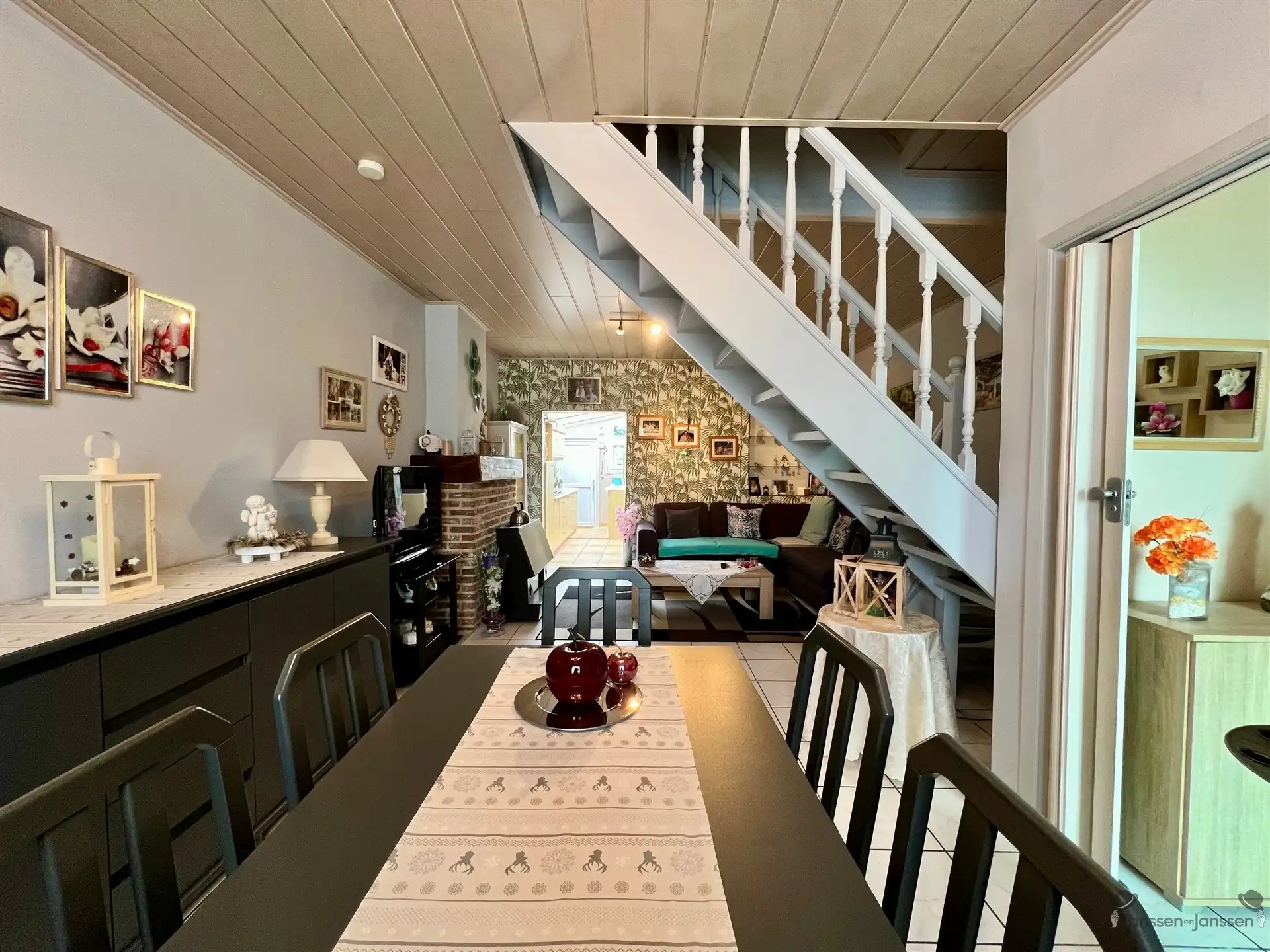 Te renoveren woning met tuin foto 2