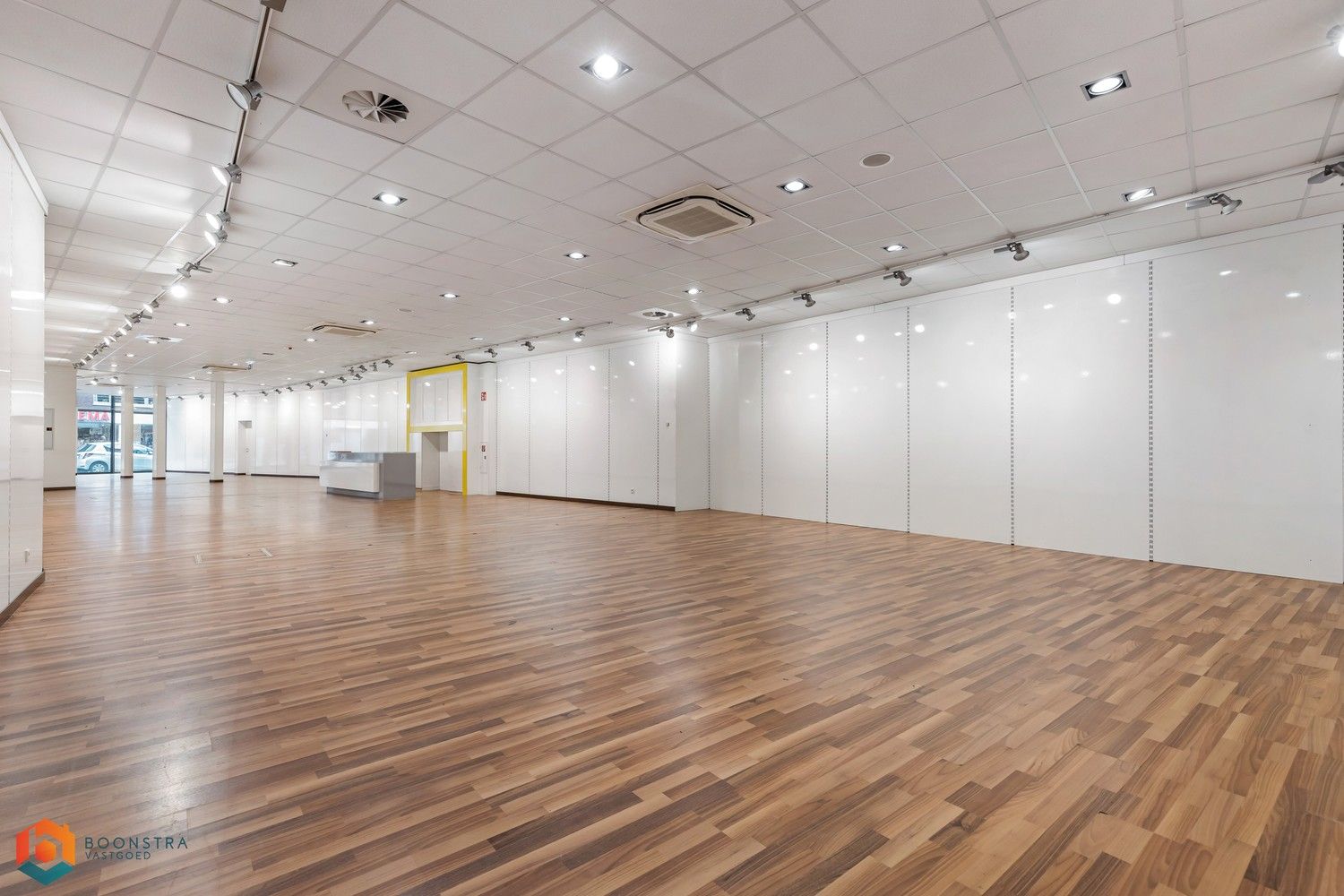 Ruim handelsgelijkvloers op een uitstekende locatie te Heist-op-den-Berg foto 12