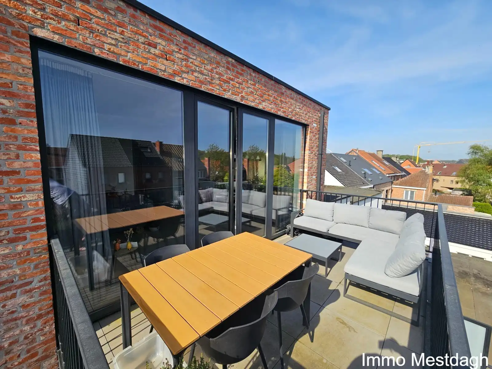 Te huur in Diest: Modern, energiezuinig appartement met terras foto 2