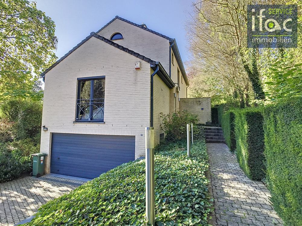 Villa te koop foto {{pictureIndex}}