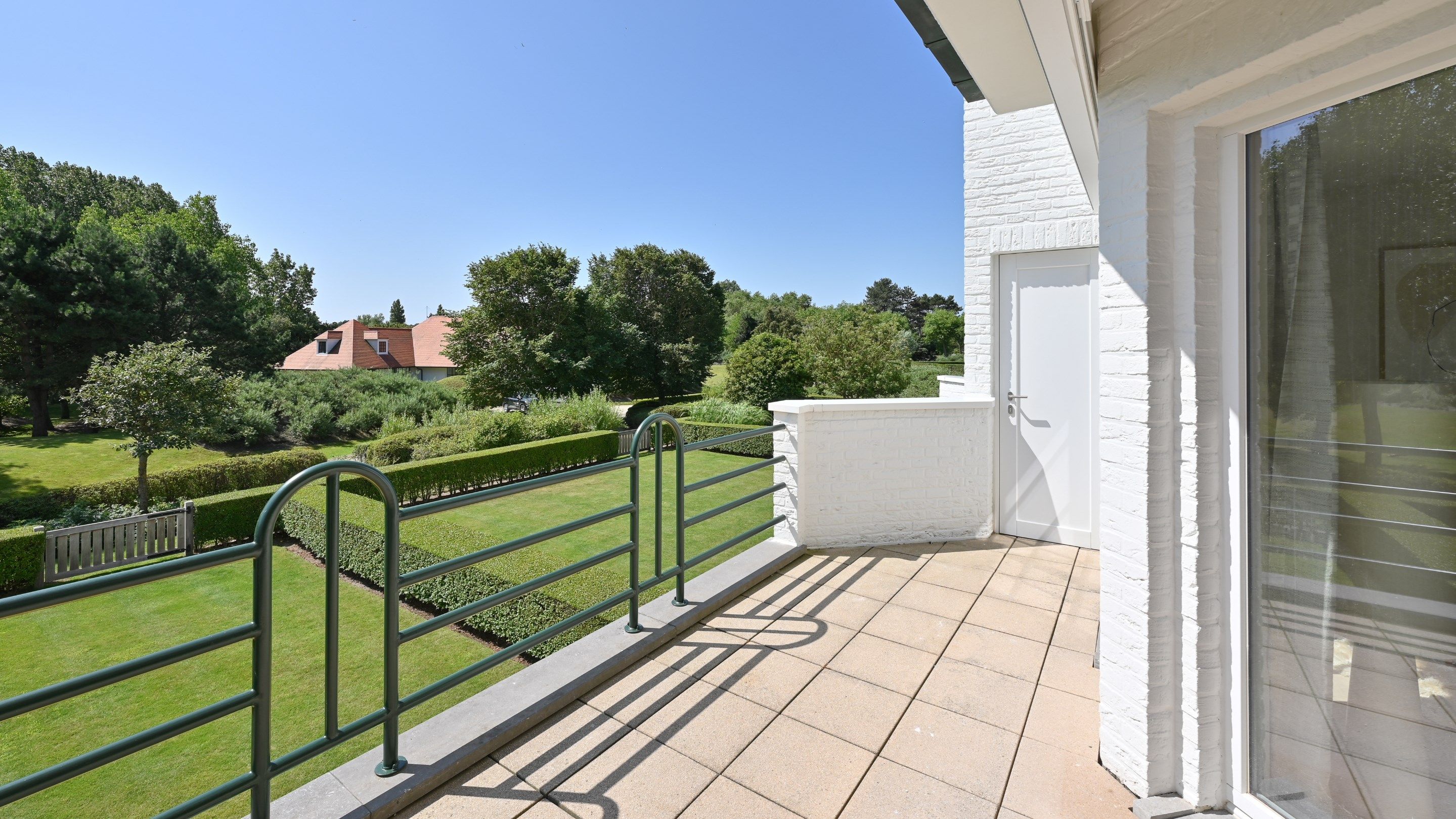 Prachtig gerenoveerd appartement op een topligging in het zoute vlakbij het strand en de zee.  foto 7