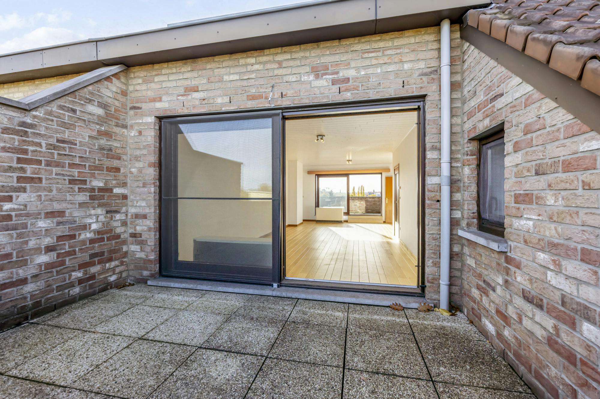 Penthouse met 2 slaapkamers en 2 terrassen in Hasselt foto 8