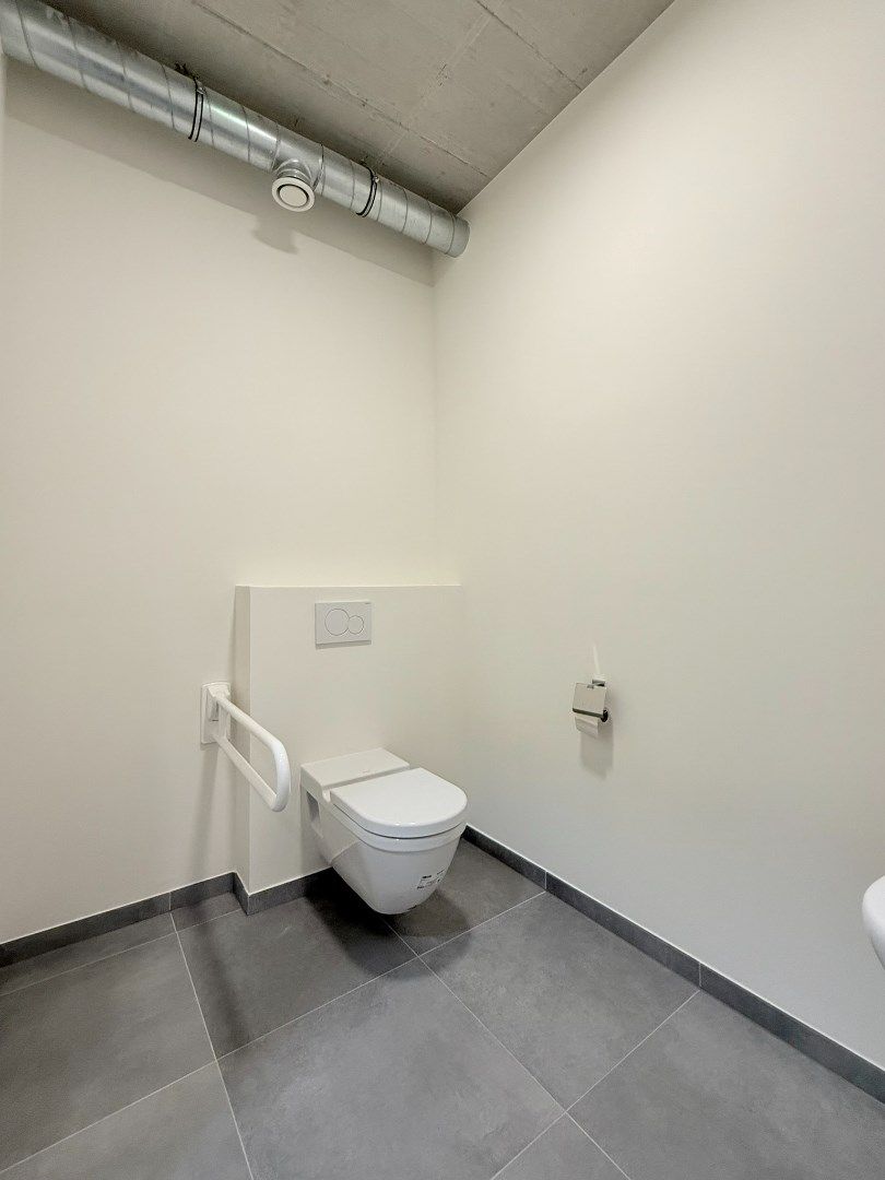 Instapklare kantoorruimte met topligging in Heverlee foto 11