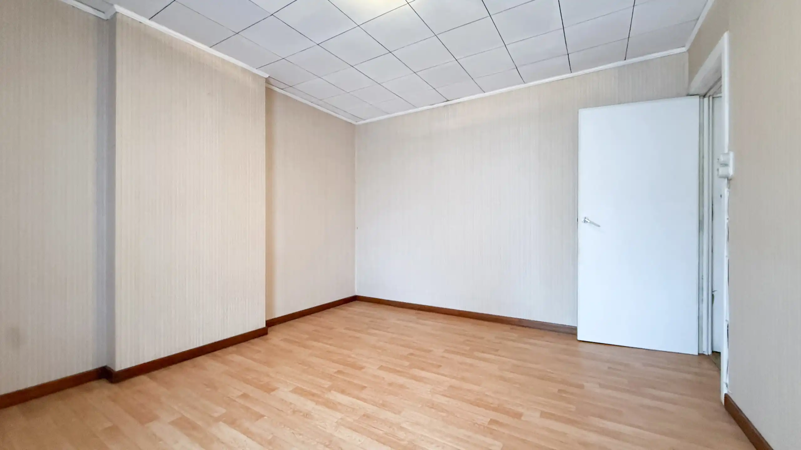 Landelijk gelegen te renoveren hoeve op ruim perceel! foto 17