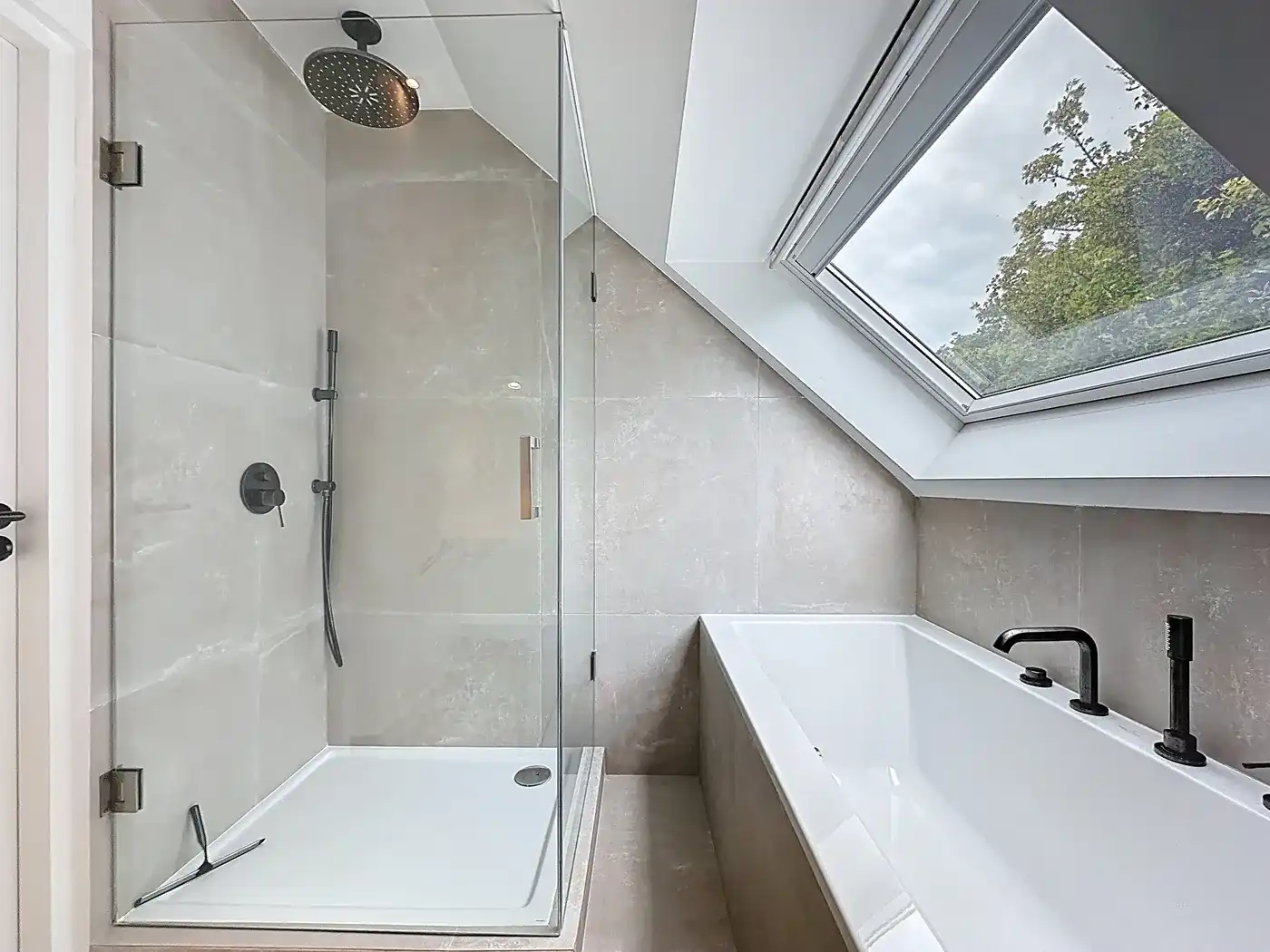 Unieke vrijstaande recreatiewoning op een toplocatie te Cadzand-Bad foto 16