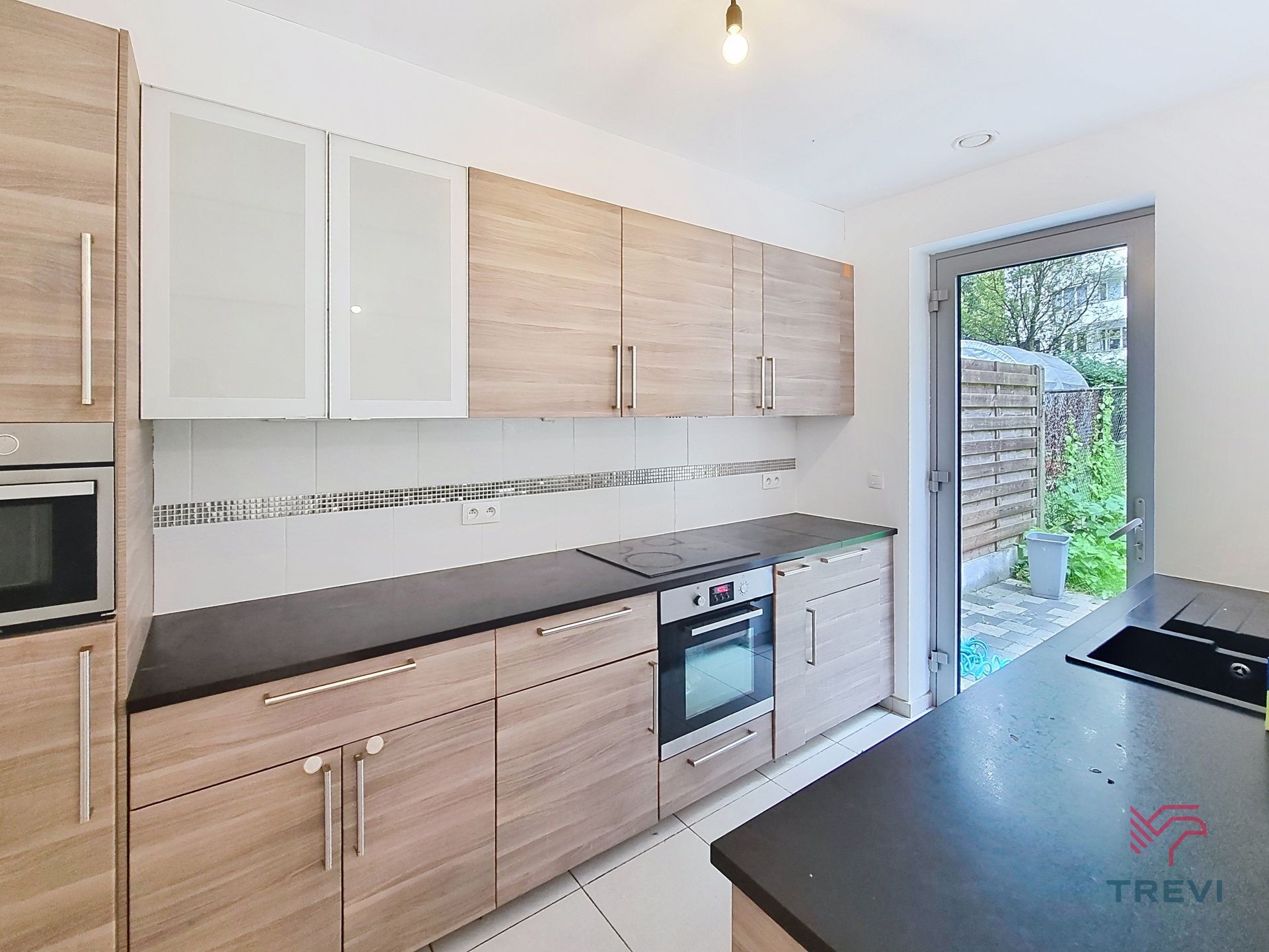 Huis met 4 slaapkamers - Bouwjaar 2016 foto 8