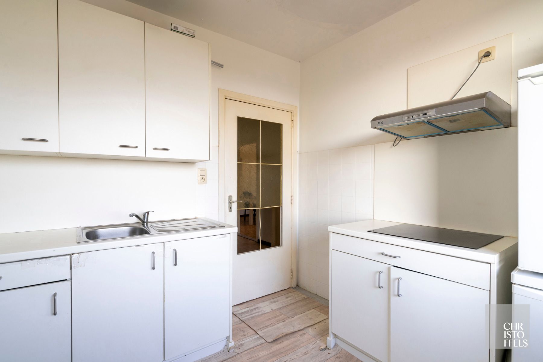 Verhuurd én op te frissen 3-slaapkamer appartement op toplocatie in Lanaken! foto 7