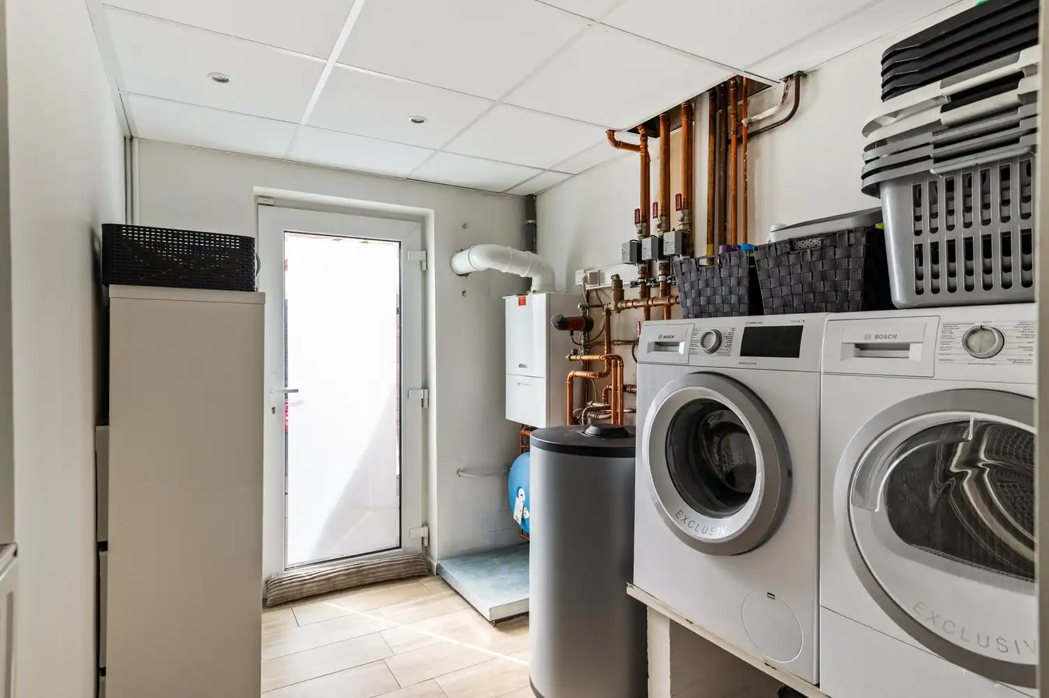 Halfopen huis met 4 slaapkamers, tuin en garage foto 15