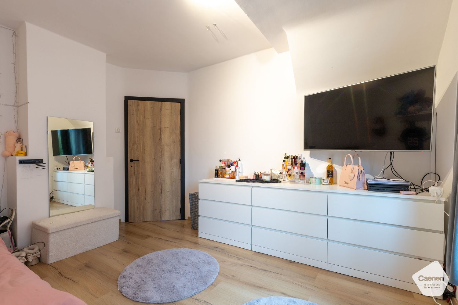 Energiezuinige en Veelzijdige half-open woning met 6 slaapkamers en GARAGE! foto 15