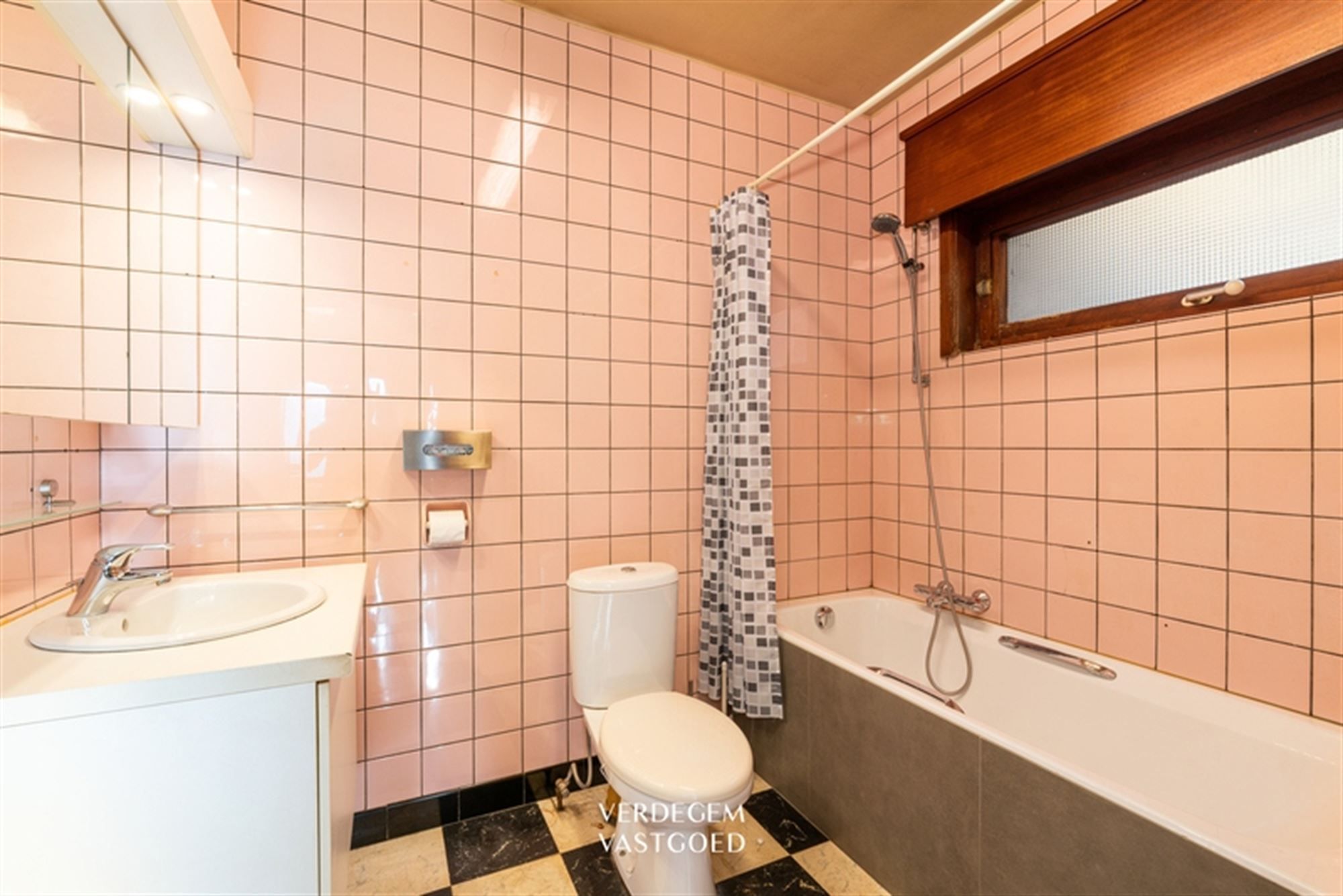 xl villa met magazijn van ca. 300m² op perceel van 2.438m² foto 12