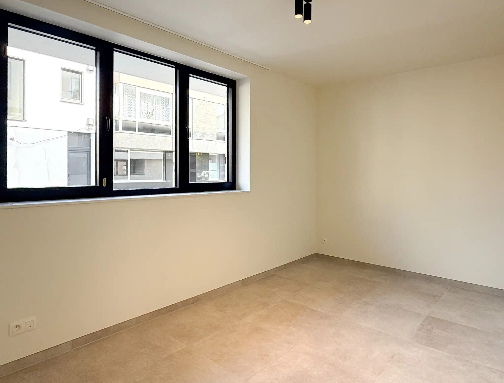 Gelijkvloers nieuwbouwappartement met tuin en twee slaapkamers foto 8