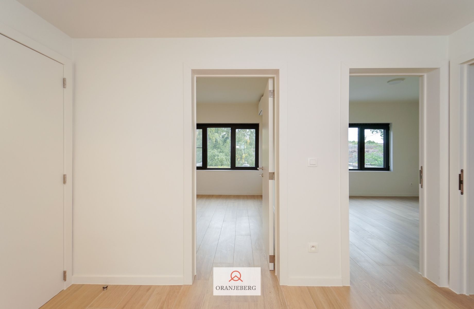 Appartement met prachtig zicht over de Portus Ganda foto 18