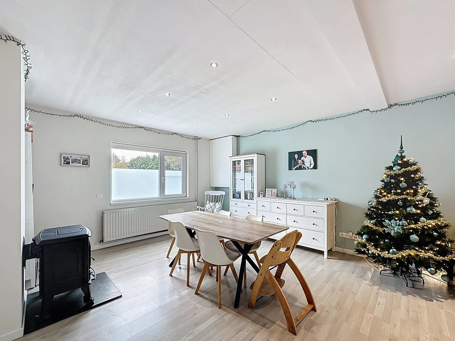 Op te frissen woning met 3 slaapkamers, op een groot perceel, eventueel 2 bouwplaatsen foto 6