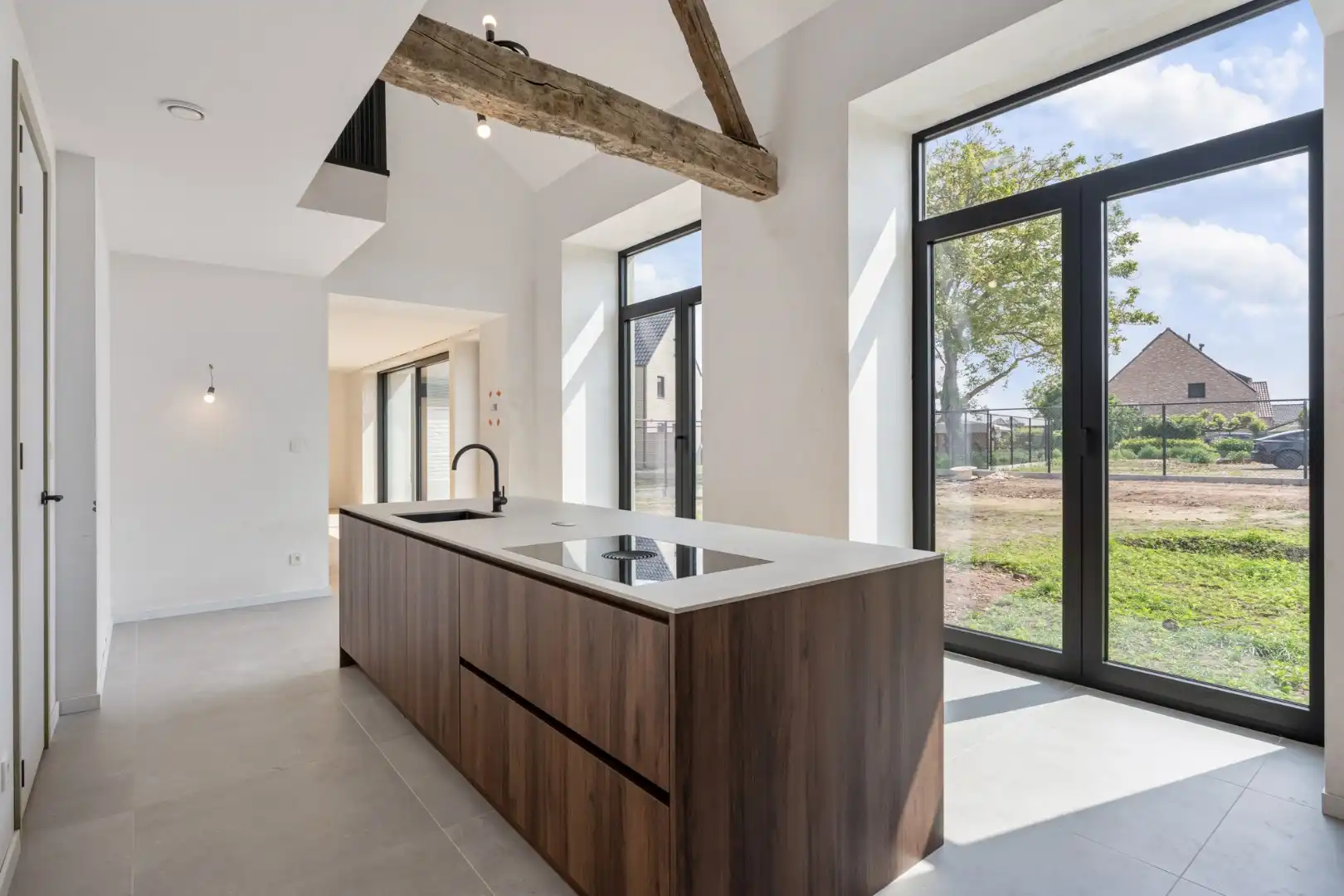 Exclusieve woning in volledig heropgebouwde hoeve op een perceel van 4a33ca!  foto 5