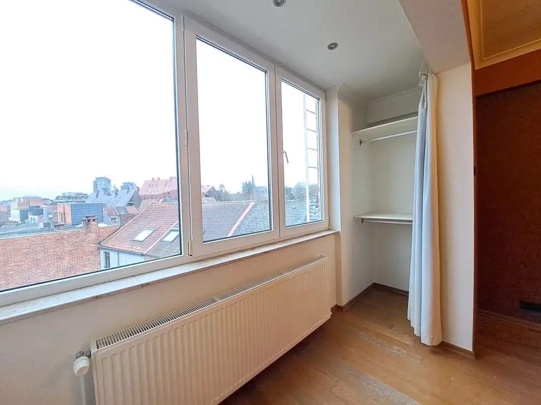 Ruim appartement met 3 slaapkamers te Hasselt centrum foto 18
