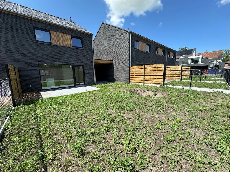 Stijlvolle nieuwbouwwoning in het centrum van Kaprijke! foto 18