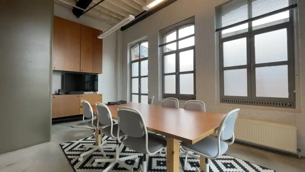 Trendy kantoor in gerenoveerd pakhuis nabij het Eilandje foto 10