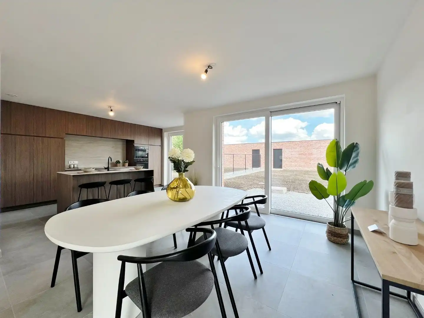 HUURKOOP - Halfopen karaktervolle nieuwbouwwoning met dubbele garage en tuin te Elverdinge foto 7