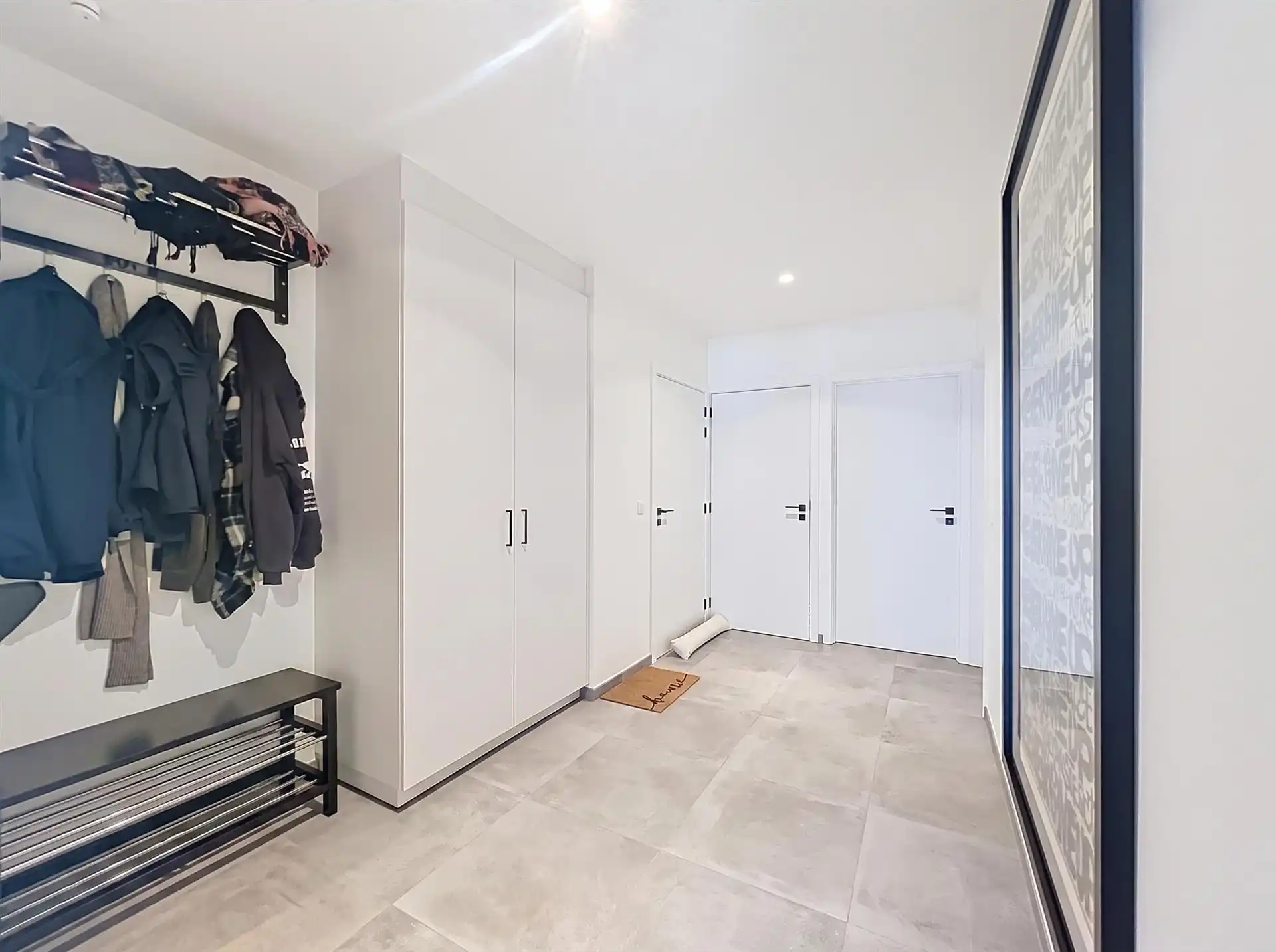 Gelijkvloers 2 slaapkamerappartement met zuidtuin en garage foto 12