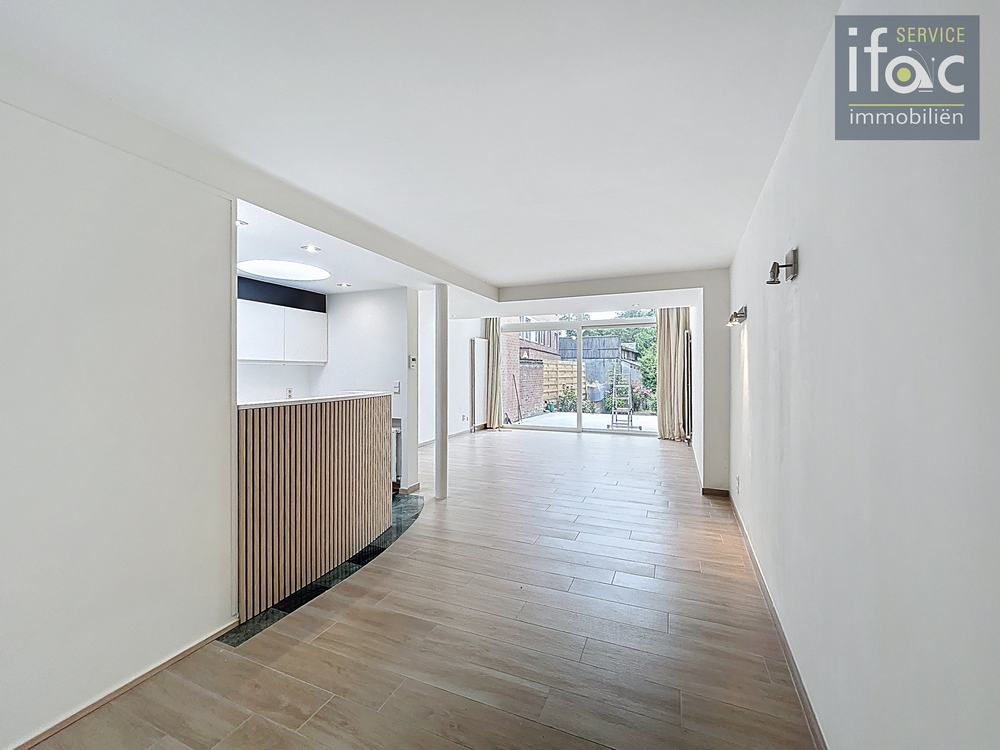 Rijhuis te huur foto 3
