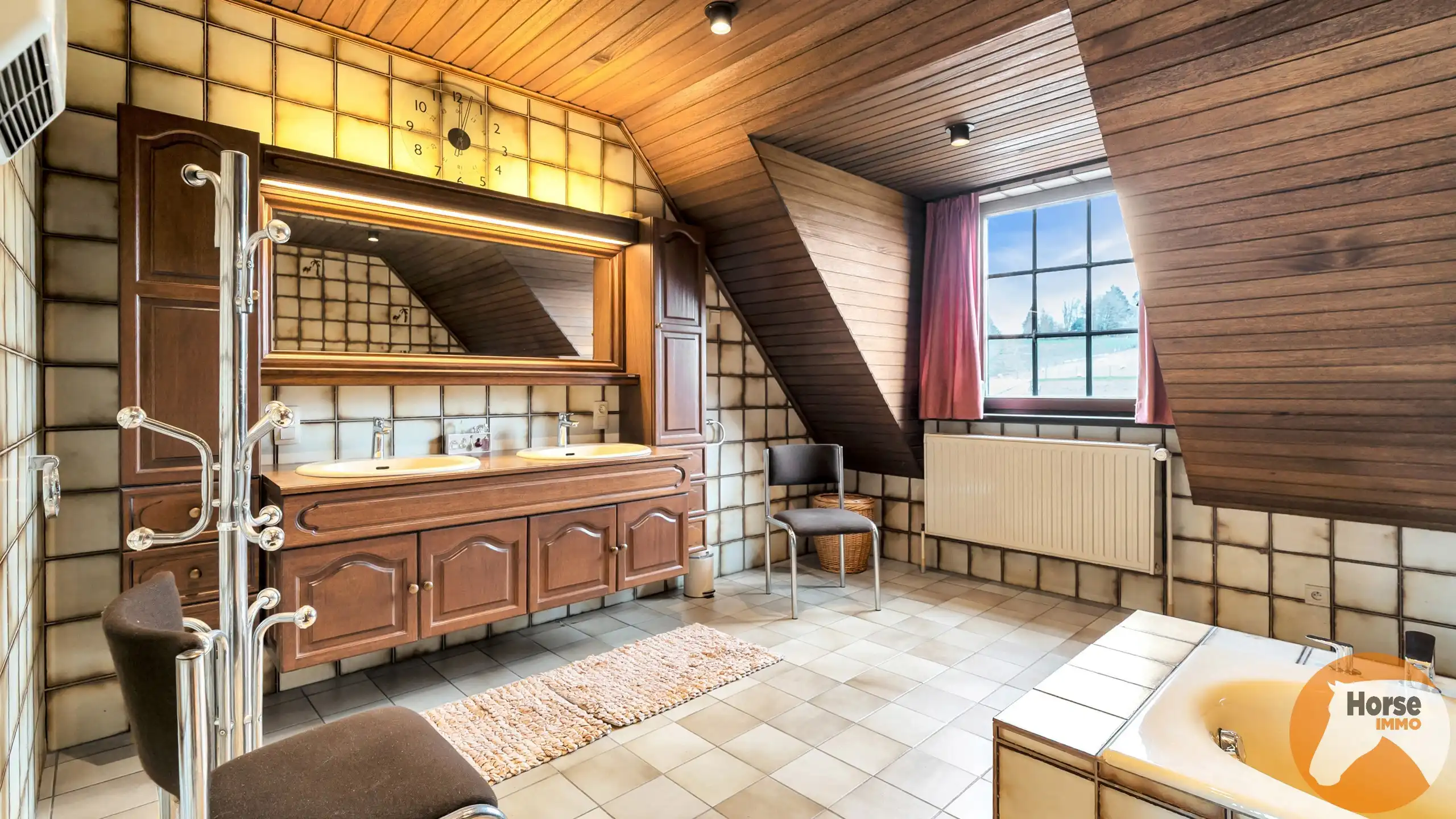 ROOSDAAL - Centraal gelegen woning met prachtig uitzicht foto 22