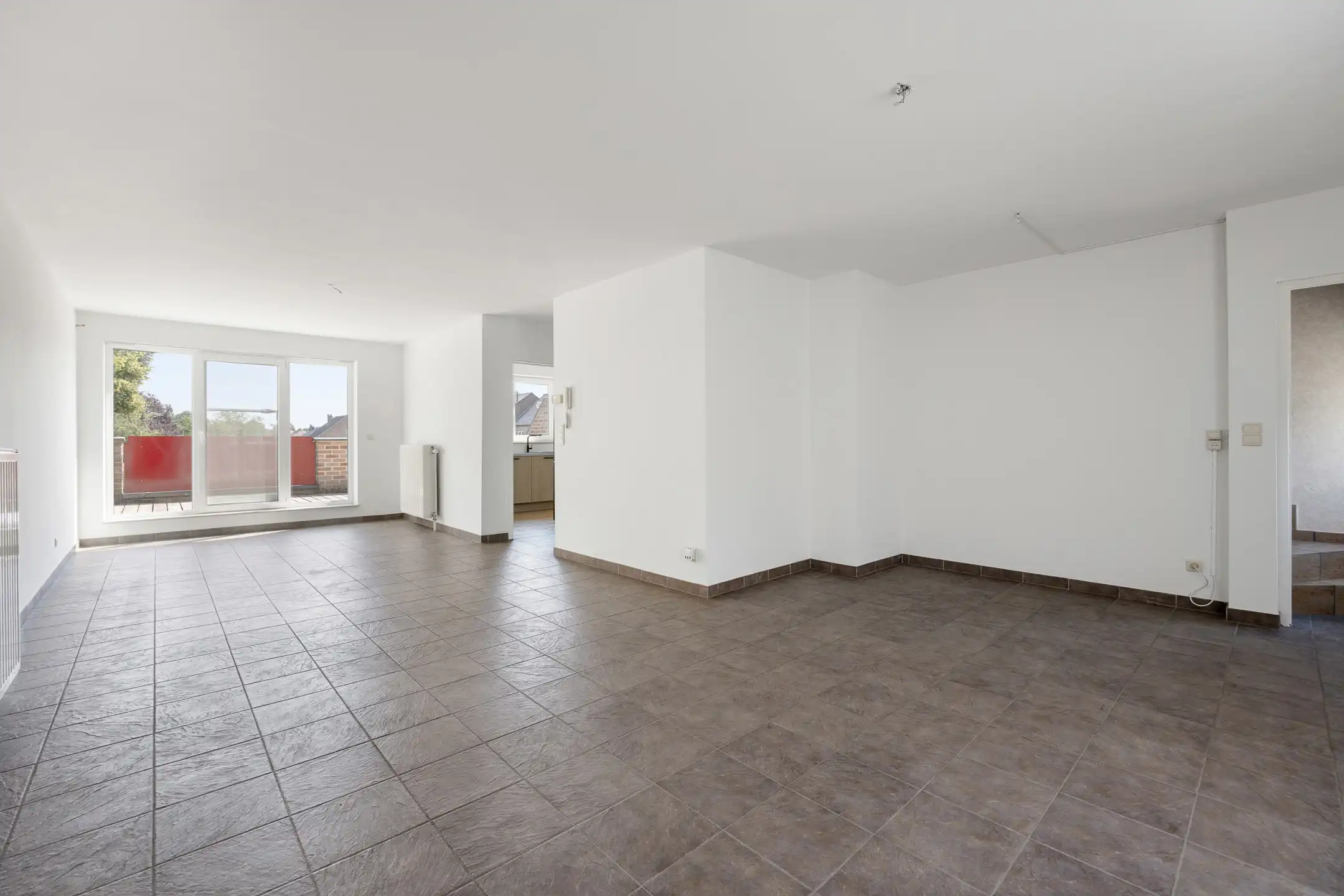 Duplex appartement met inpandige garage in Vlijtingen foto 3