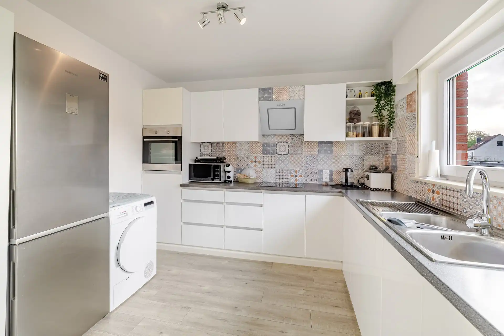 Appartement op de eerste verdieping met drie slaapkamers en garage foto 7