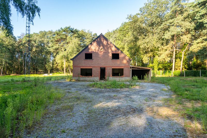 Uniek gelegen bouwgrond op 1,8 ha foto 18