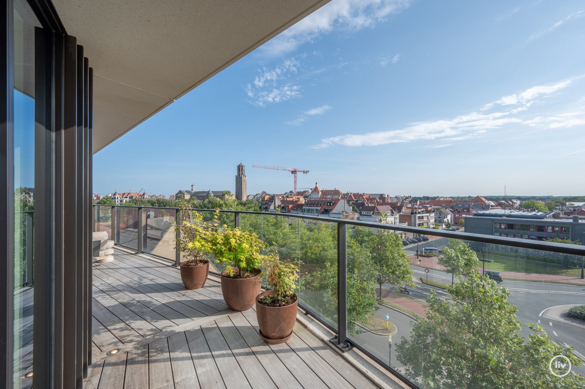 Uniek nieuwbouw appartement met 3 volwaardige slaapkamers genietend van unieke zichten gelegen in de exclusieve residentie "The Tower foto 13