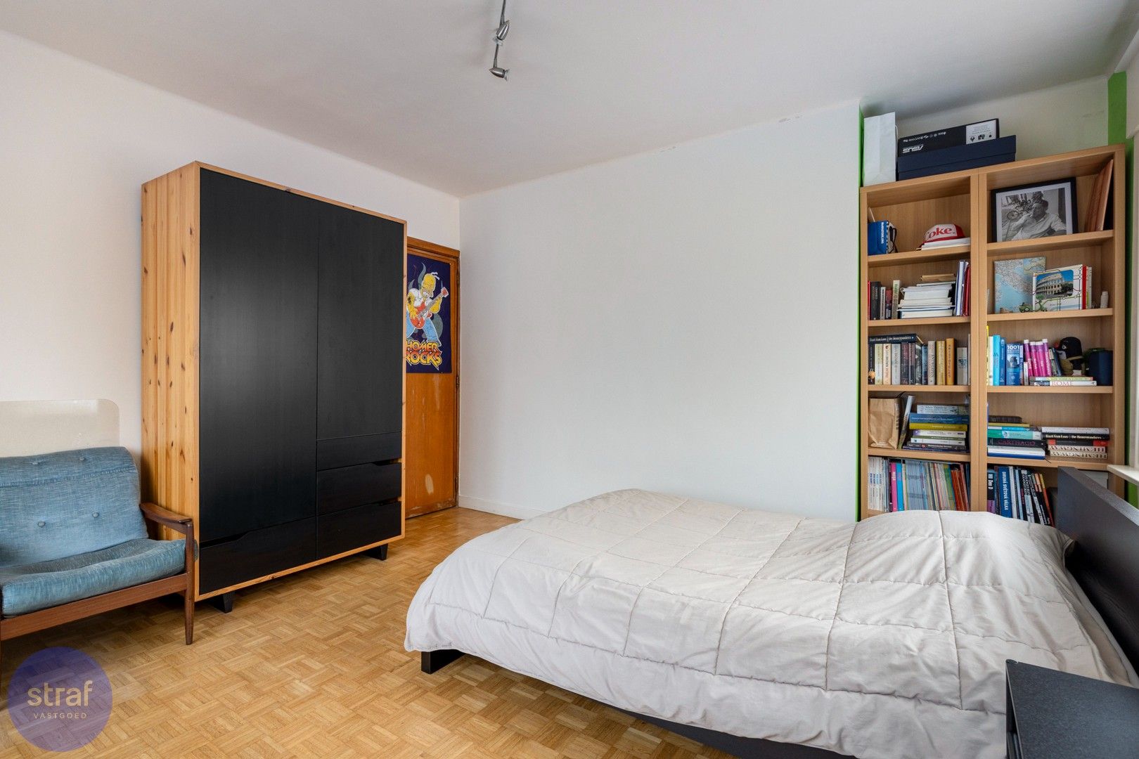 Groot wonen met 6 slaapkamers en een tuin in bruisend Kapellen foto 13