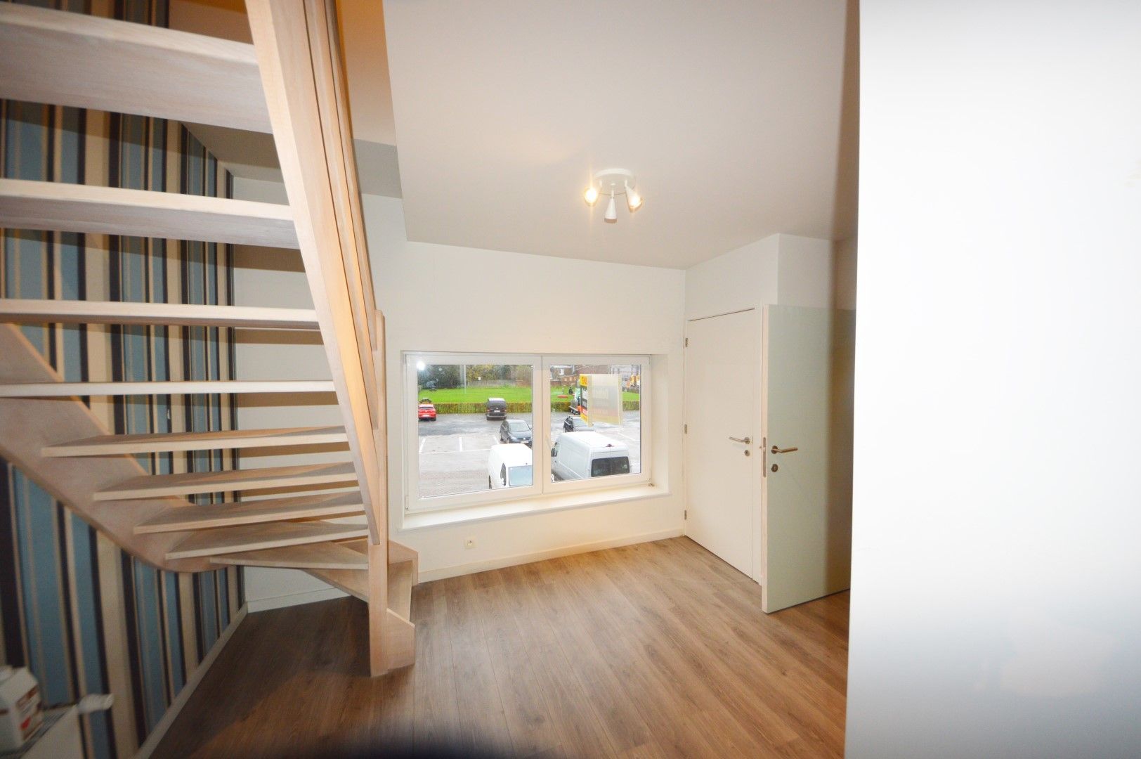 RUIME MODERNE DUPLEX 180 M2 3 SLAAPKAMERS foto 8