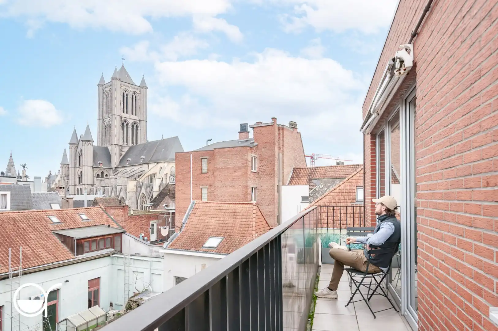 Gerenoveerd appartement in historisch stadscentrum foto 21