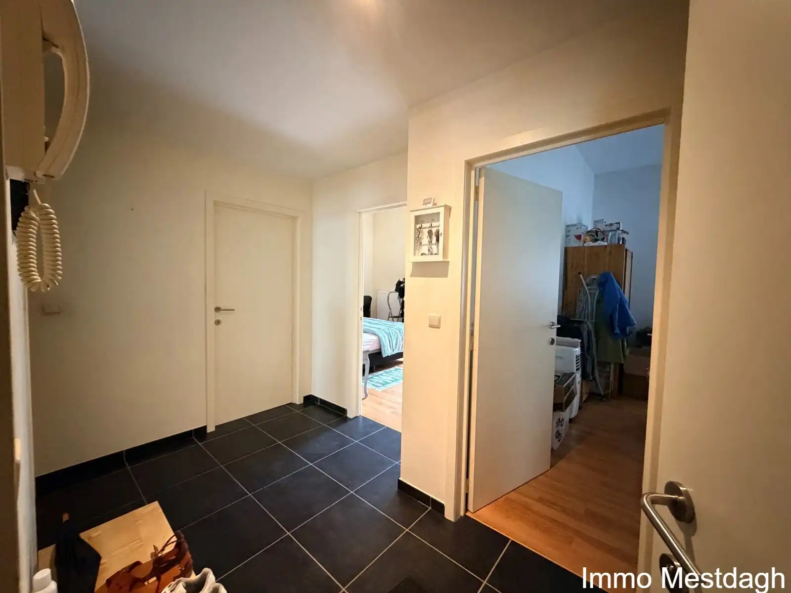 Ruim en energiezuinig gelijkvloers appartement (115 m²) met terras en staanplaats in hartje Diest foto 5