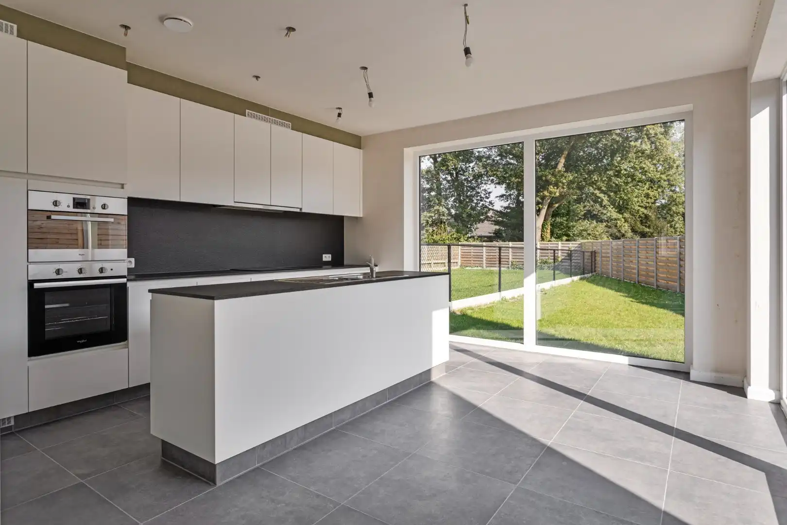 Ruime en kwalitatief afgewerkte nieuwbouw (HOB) met 3 ruime slpks op 412 m² te Olen ! foto 5