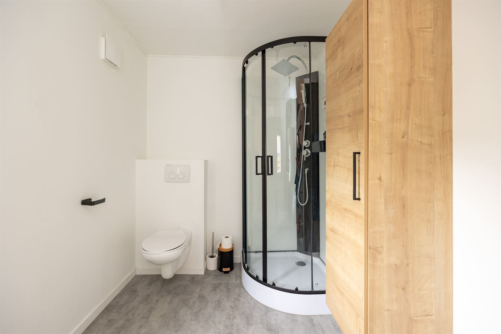Fijn , recente  gerenoveerde starterswoning met  2 slaapkamers in doodlopend straatje. foto 14