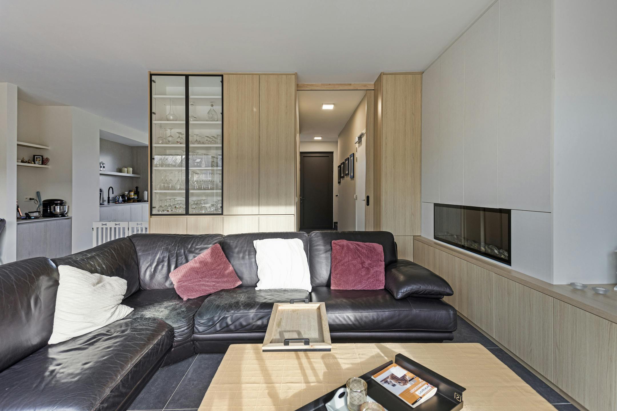 Ruime en kwalitatieve woning te koop in Brecht! foto 4