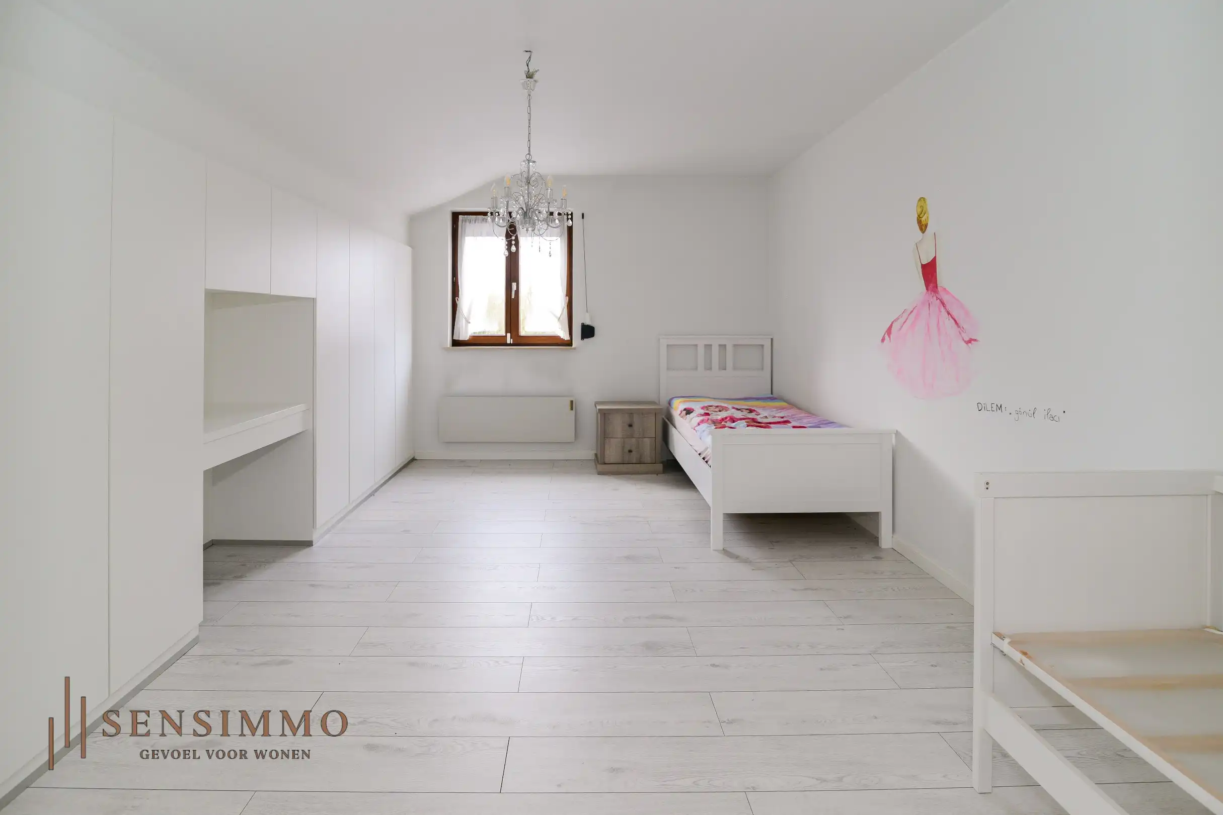 Ruime en energiezuinige woning met 4 slaapkamers op mooi perceel van 8a foto 16