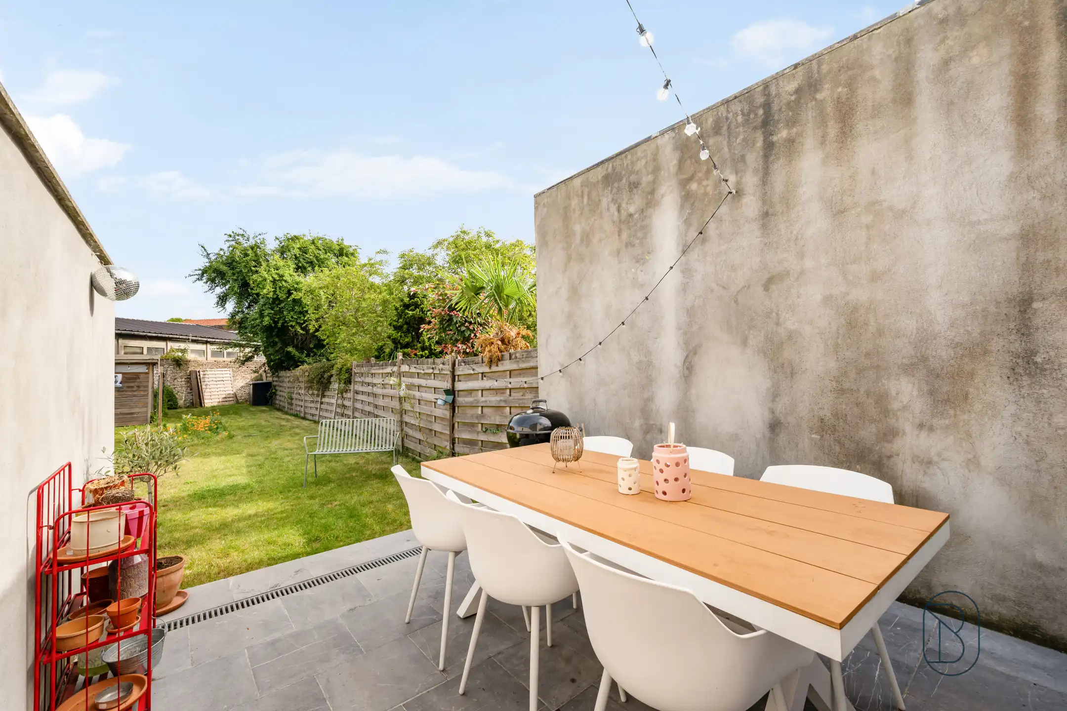 Instapklare woning met zonnige tuin in het hart van Kortrijk foto 21