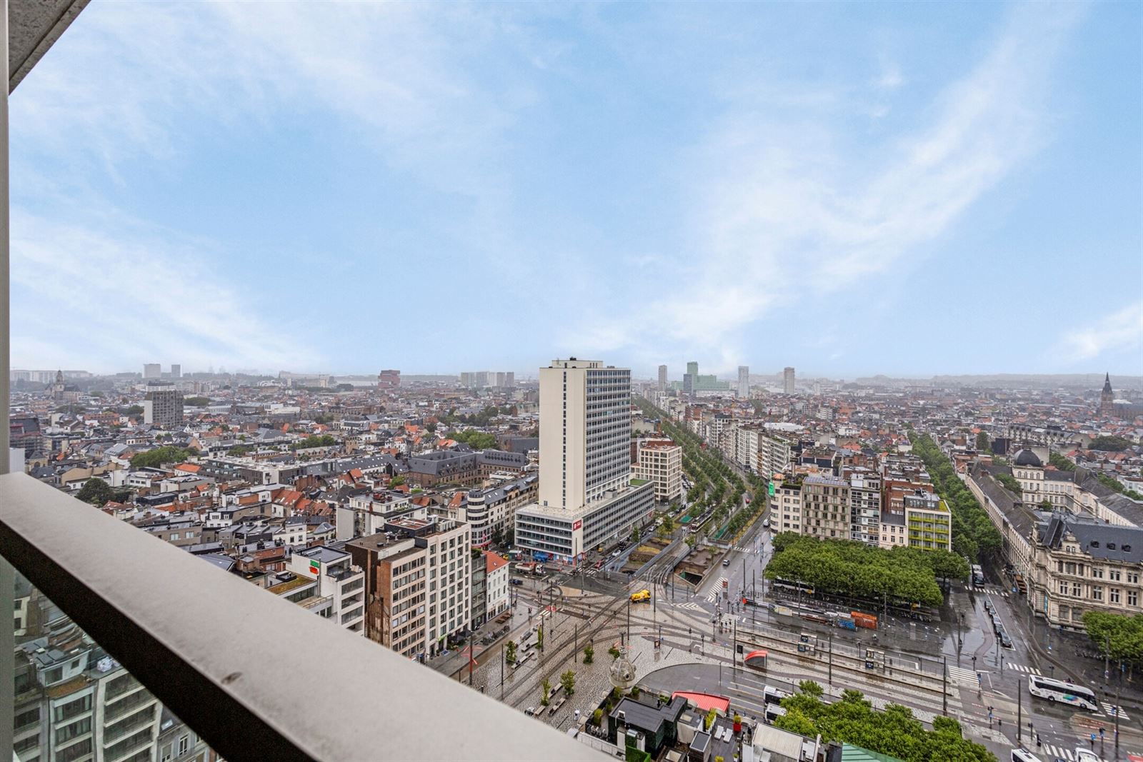 Studio op toplocatie in de Antwerp Tower! foto 14