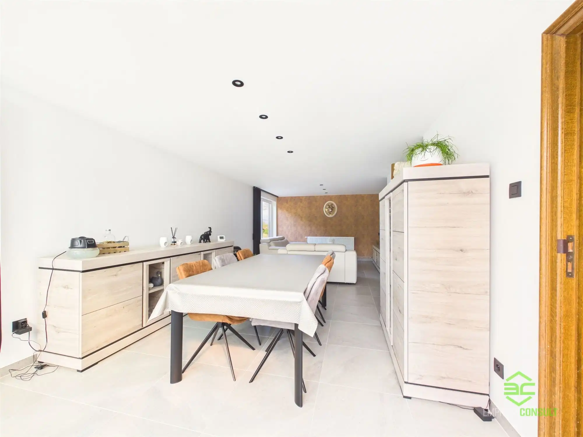 Instapklare gezinswoning op een rustige ligging in Velm! foto 7