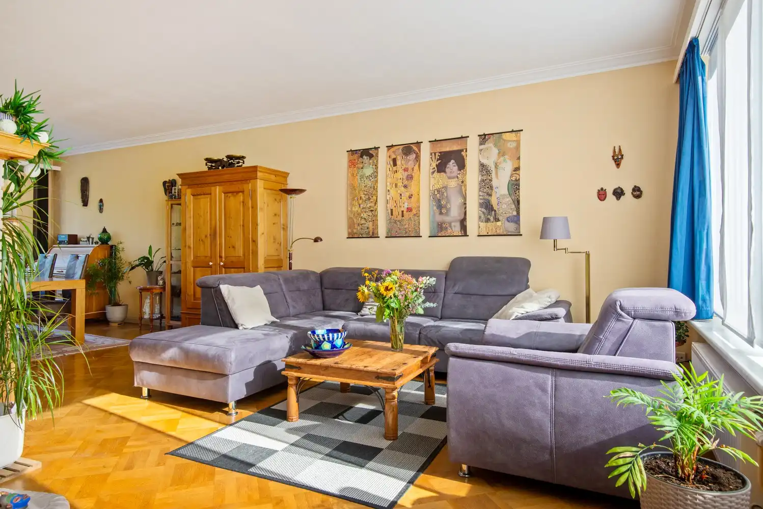Ruime bel-etagewoning met vier slaapkamers op uitstekende locatie te Mortsel foto 9