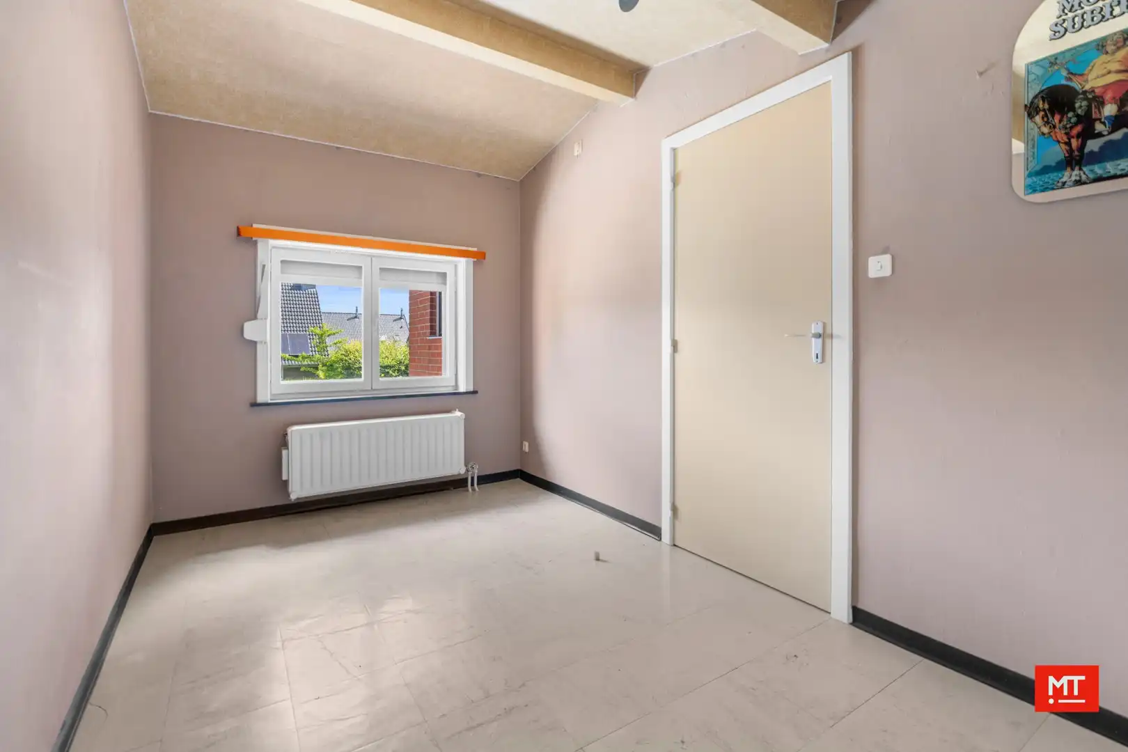 BOD WELKOM - Ruime halfopen woning met 4 slaapkamers, tuin en garage in een rustige en kindvriendelijke wijk foto 10