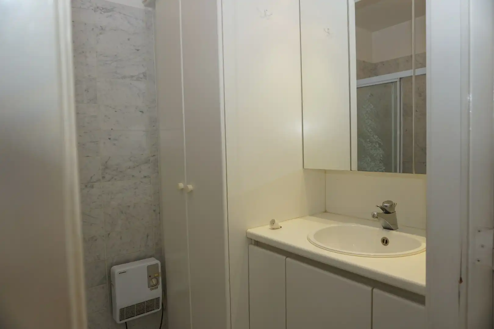 RUIM APPARTEMENT MET ZONNIGE TERRASSEN OP TOPLIGGING foto 18