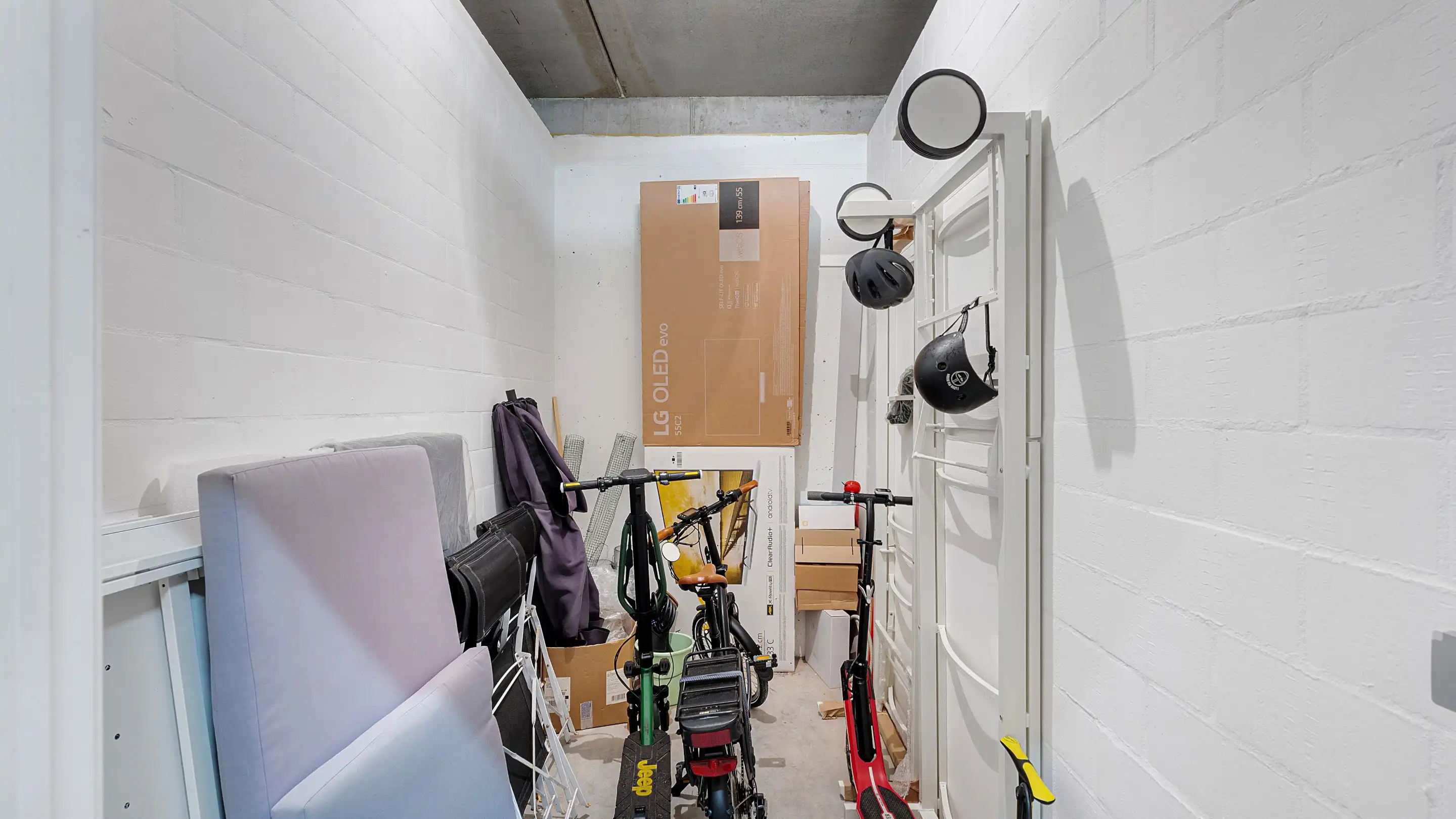 Zeer recent en mooi  duplex dakapp. in perfecte staat  met groot zuidgericht terras dichtbij de Lippenslaan. foto 30